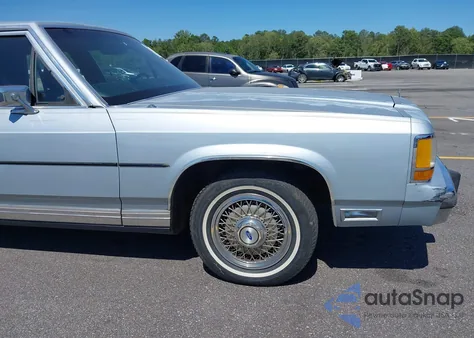 1989 Ford Crown Victoria Lx z USA, uszkodzony, nr VIN 2FABP74F3KX201705